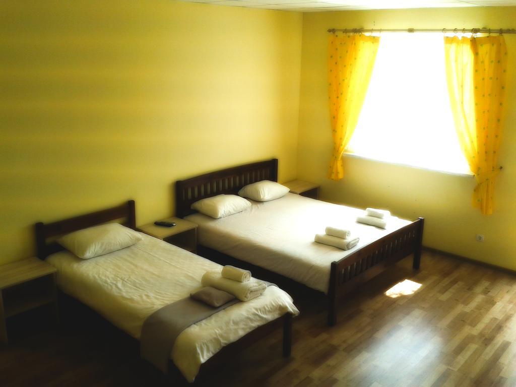 Arsenal Hotel Daugavpils Kültér fotó