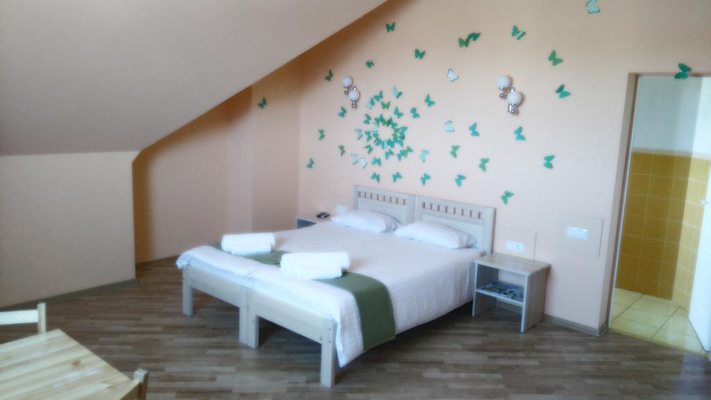 Arsenal Hotel Daugavpils Kültér fotó