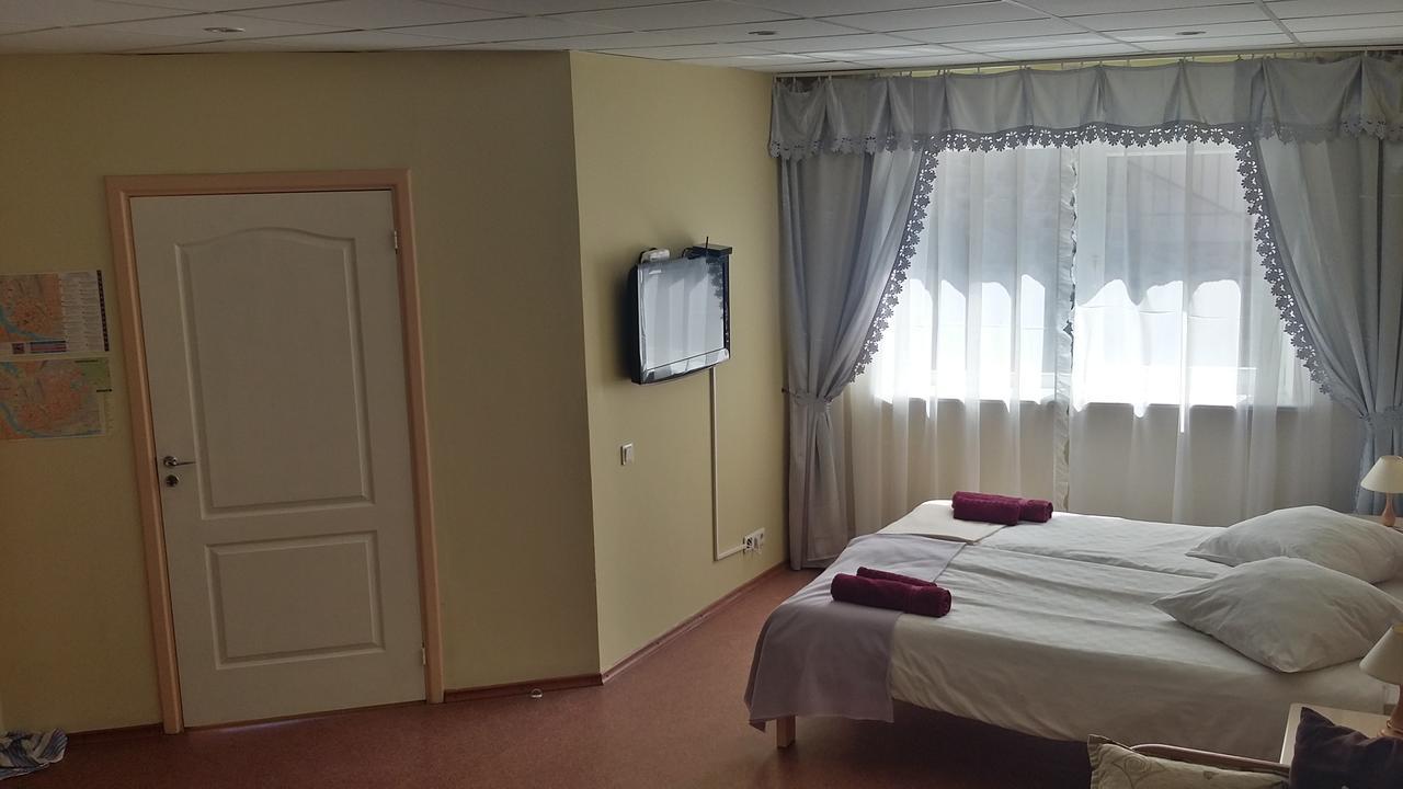 Arsenal Hotel Daugavpils Kültér fotó